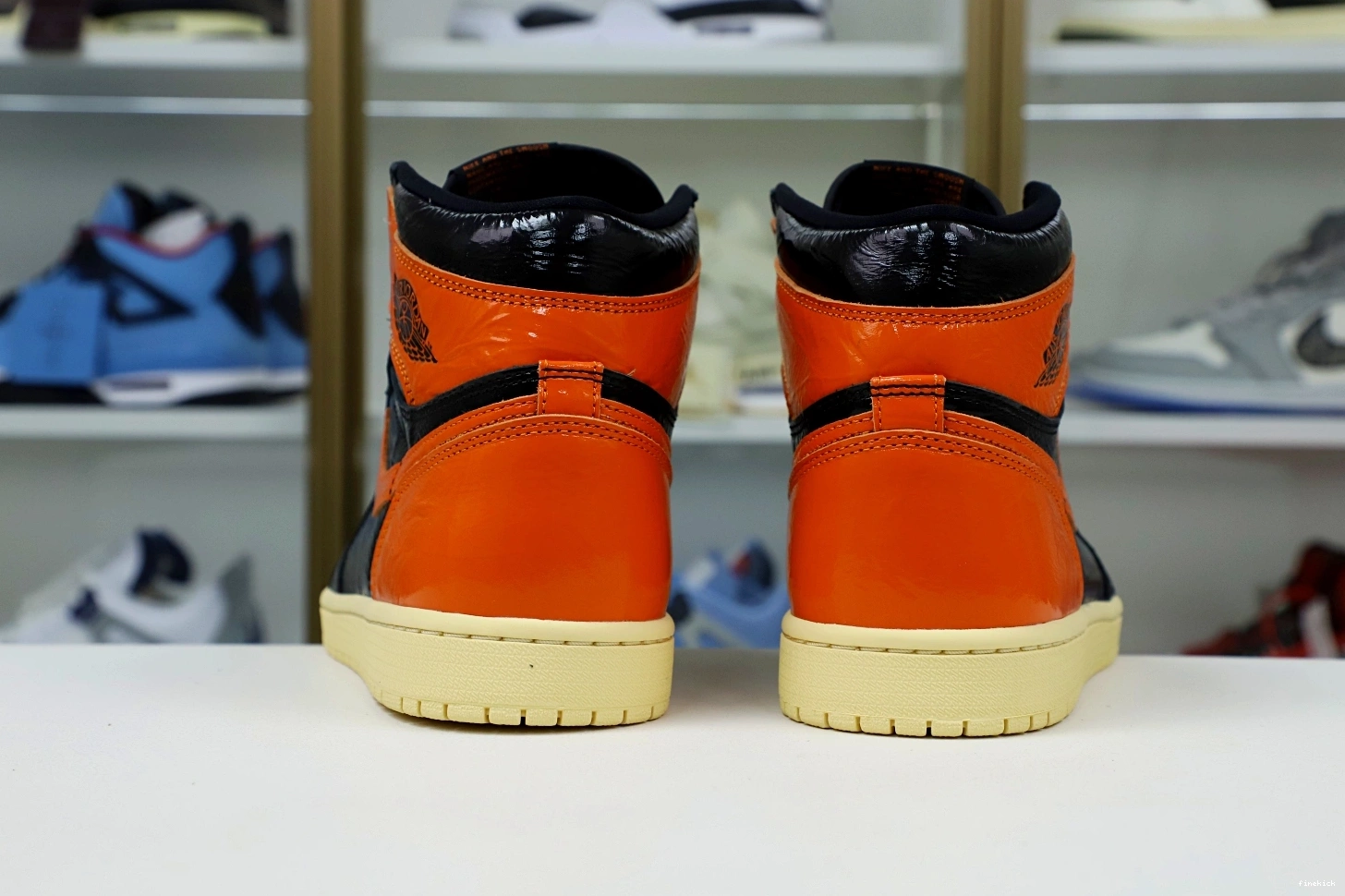 1 OG RETRO AIR 'SHATTERED 3.0' HIGH JORDAN BACKBOARD 0310